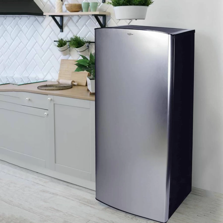 Koolatron 6.2 Cu Ft Compact Refrigerator with Freezer - Energy Efficient Mini Fridge for Kitchen, Office, Dorm, Bedroom, White